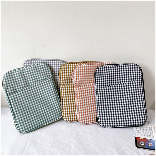 Gingham Tablet and Laptop Bag Cover Case