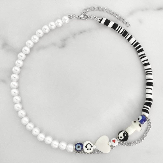 Aesthetic Pearl Necklaces