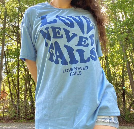 Love Never Fails Preppy Aesthetic Graphic Tee