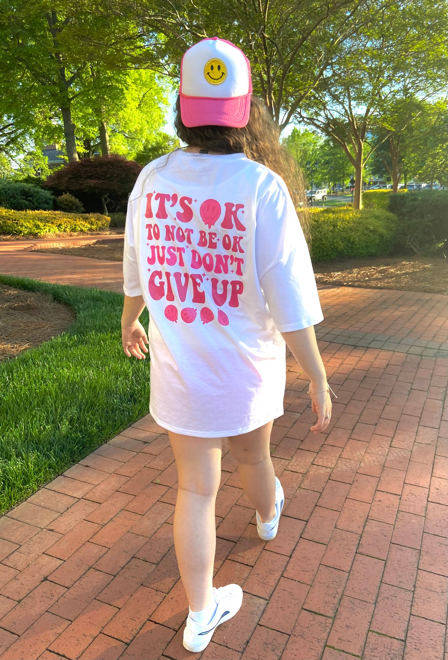 It's Ok To Not Be Ok Preppy Aesthetic Pink Smiley Face Graphic Tee