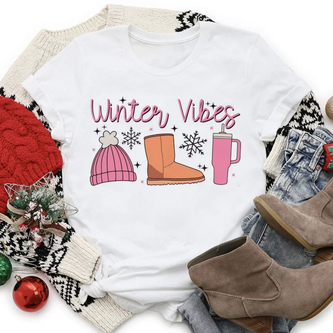 Christmas Pink Winter Vibes Preppy Aesthetic Holiday T-shirt