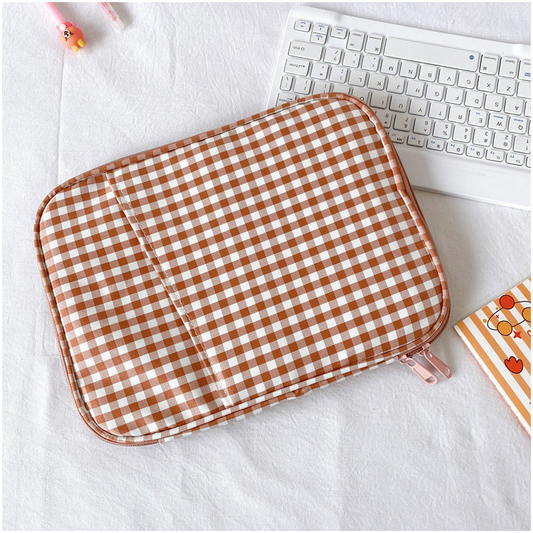 Gingham Tablet and Laptop Bag Cover Case